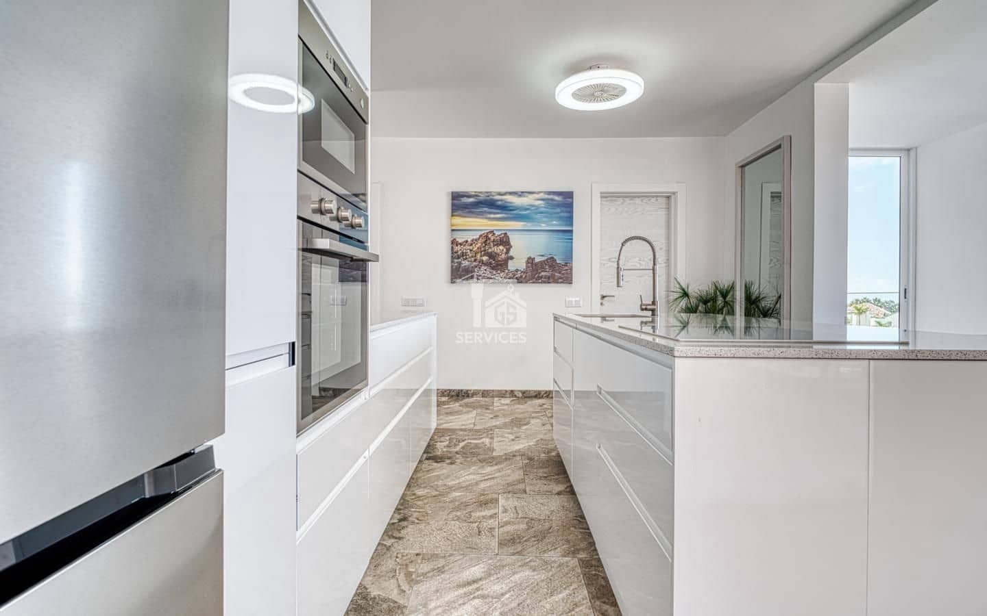 4 soverom Villa til salgs i Adeje med garasje - € 799 000 (Ref: 9777275)