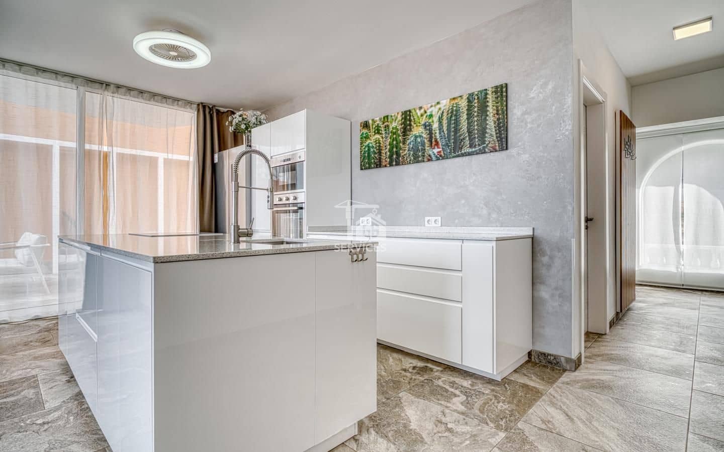 4 soverom Villa til salgs i Adeje med garasje - € 799 000 (Ref: 9777275)