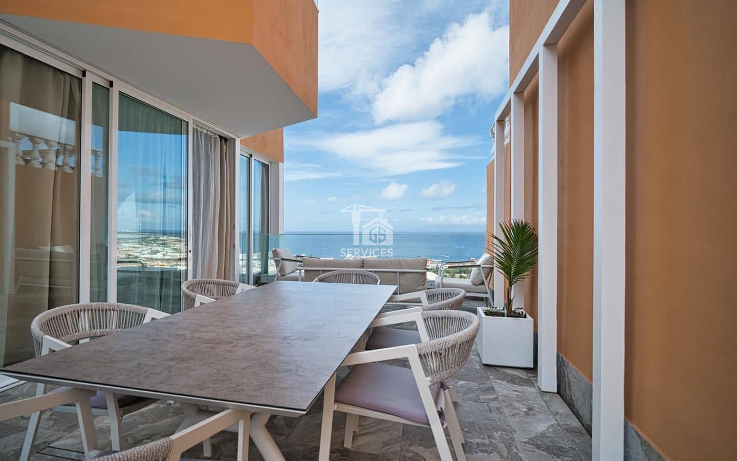 4 soverom Villa til salgs i Adeje med garasje - € 799 000 (Ref: 9777275)