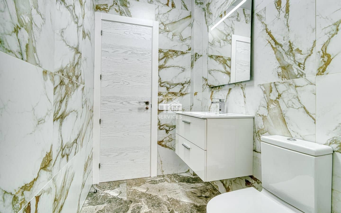 4 soverom Villa til salgs i Adeje med garasje - € 799 000 (Ref: 9777275)