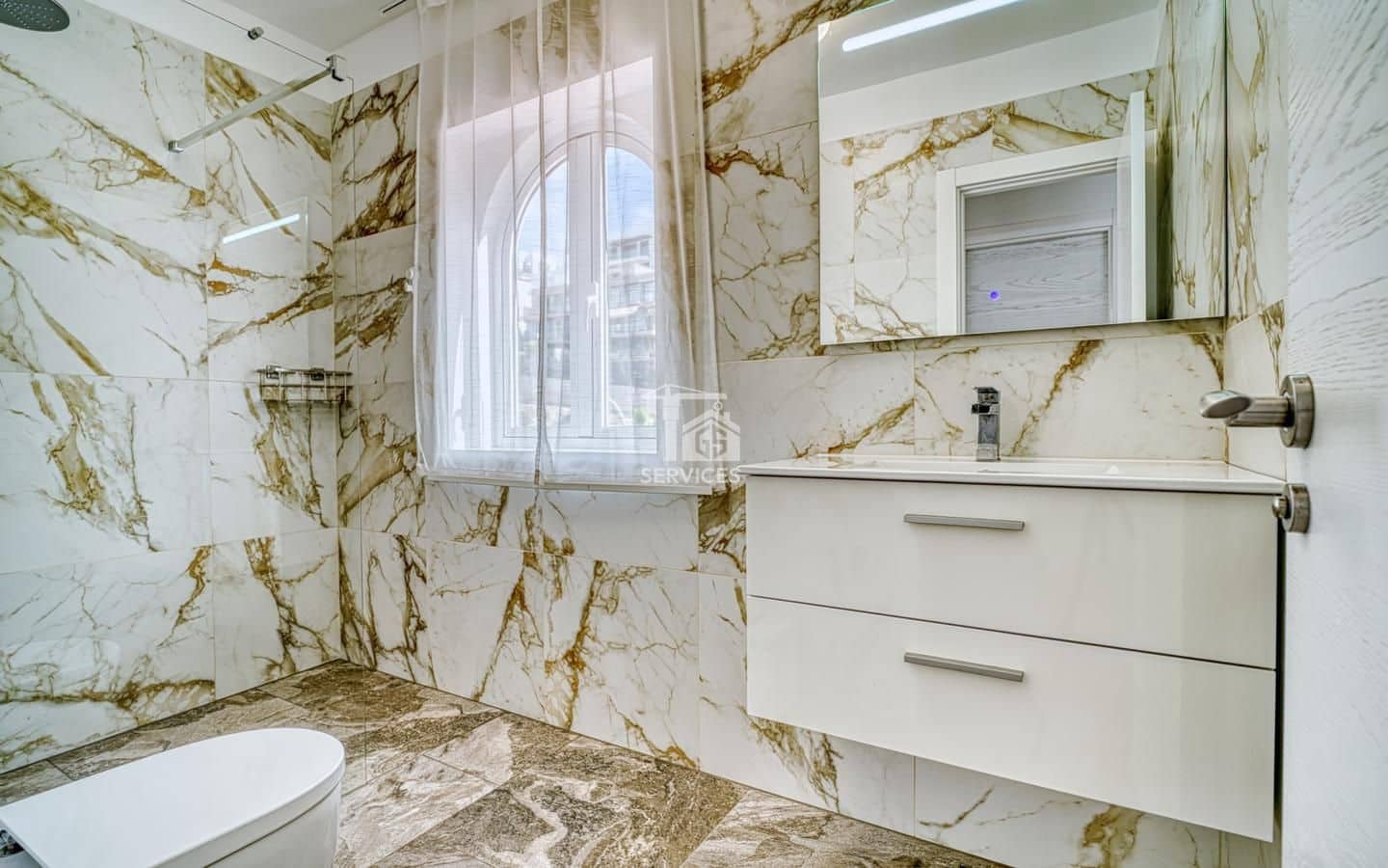 4 soverom Villa til salgs i Adeje med garasje - € 799 000 (Ref: 9777275)