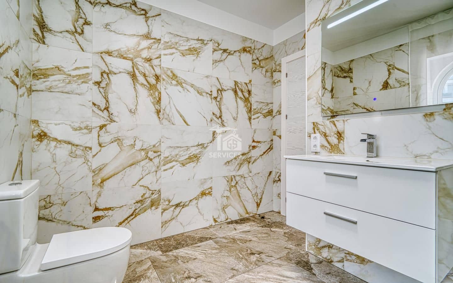 4 soverom Villa til salgs i Adeje med garasje - € 799 000 (Ref: 9777275)