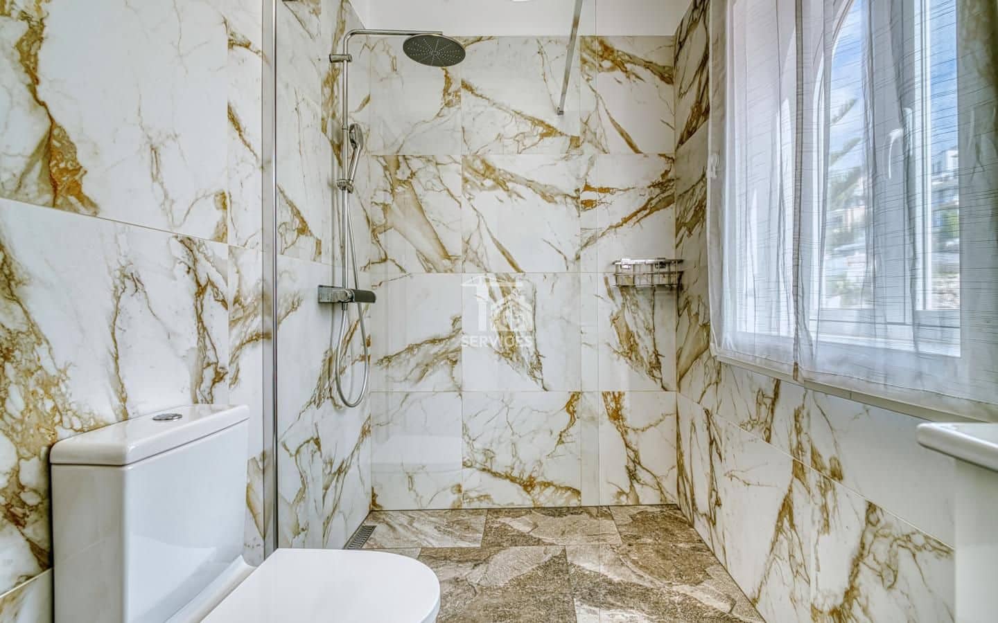 4 soverom Villa til salgs i Adeje med garasje - € 799 000 (Ref: 9777275)