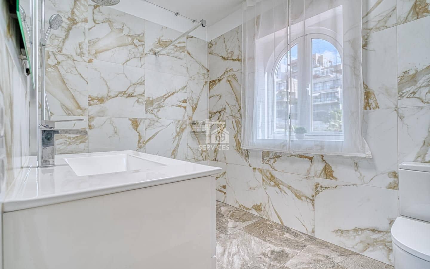 4 soverom Villa til salgs i Adeje med garasje - € 799 000 (Ref: 9777275)