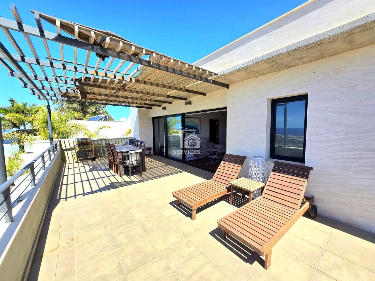 3 slaapkamer Flat te koop in Adeje - € 950.000 (Ref: 9777276)