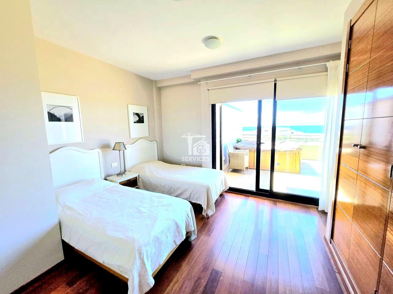 3 slaapkamer Flat te koop in Adeje - € 950.000 (Ref: 9777276)