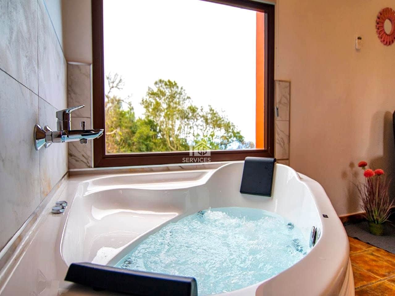 11 bedroom Villa for sale in El Rosario with pool - € 2,190,000 (Ref: 9777277)