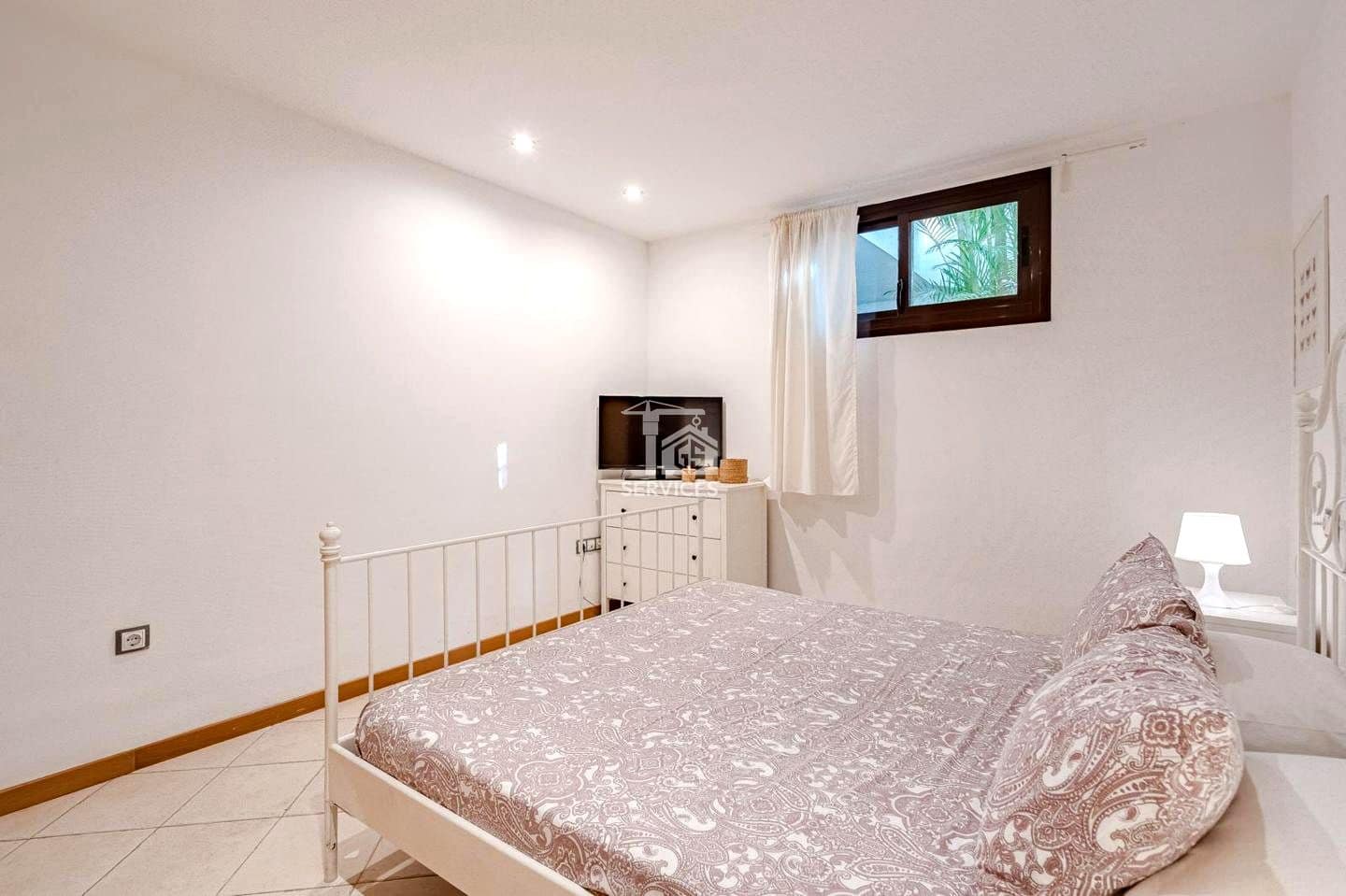 3 sypialnia Mieszkanie na sprzedaż w Adeje z basenem garażem - 425 000 € (Ref: 9777278)