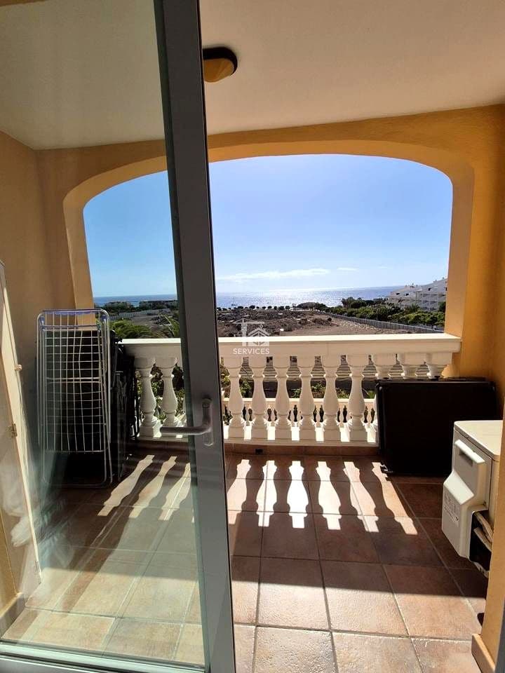 1 slaapkamer Flat te koop in Arona met garage - € 320.000 (Ref: 9777279)