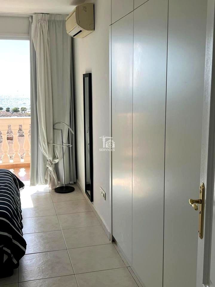 1 slaapkamer Flat te koop in Arona met garage - € 320.000 (Ref: 9777279)