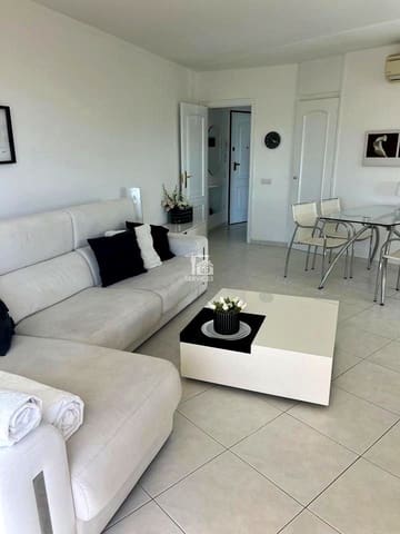 1 soverom Leilighet til salgs i Los Cristianos, Arona med garasje - € 320 000 (Ref: 9777279)