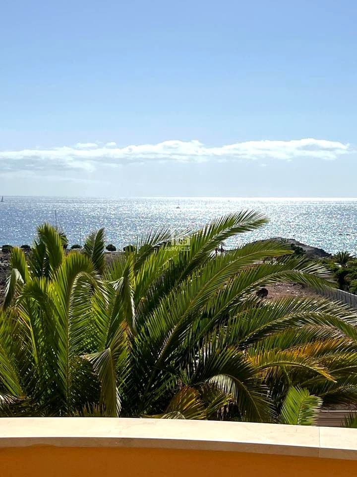 1 slaapkamer Flat te koop in Arona met garage - € 320.000 (Ref: 9777279)