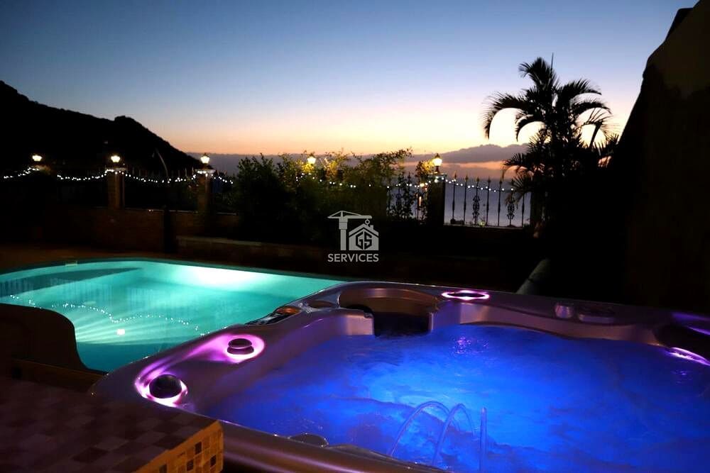 4 sovrum Villa till salu i Costa Adeje med pool - 895 000 € (Ref: 9777280)
