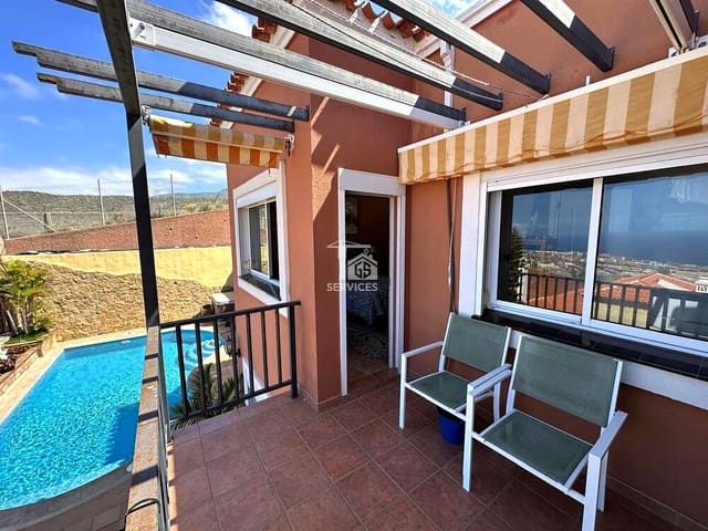 4 sovrum Villa till salu i Torviscas Centro y Alto, Adeje med pool - 895 000 € (Ref: 9777280)