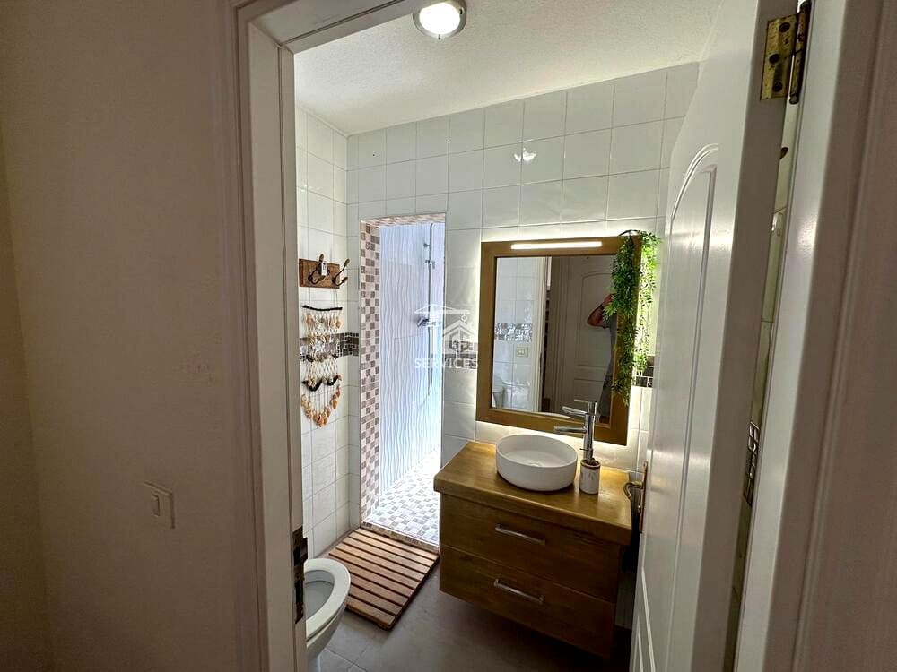 4 sovrum Villa till salu i Costa Adeje med pool - 895 000 € (Ref: 9777280)