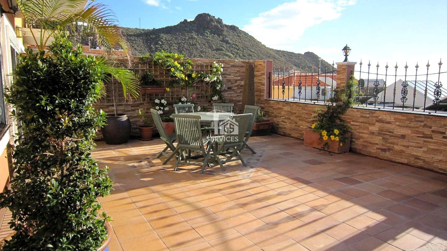 4 sovrum Villa till salu i Costa Adeje med pool - 895 000 € (Ref: 9777280)