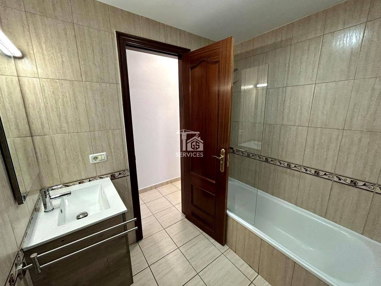 3 sypialnia Willa na sprzedaż w Arona z garażem - 290 000 € (Ref: 9778745)