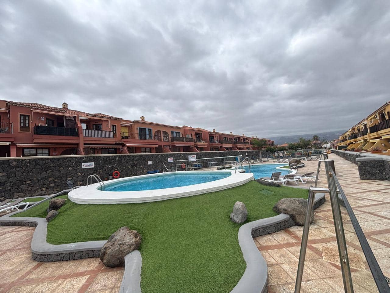 2 bedroom Flat for sale in Arona with pool garage - € 276,000 (Ref: 9778747)