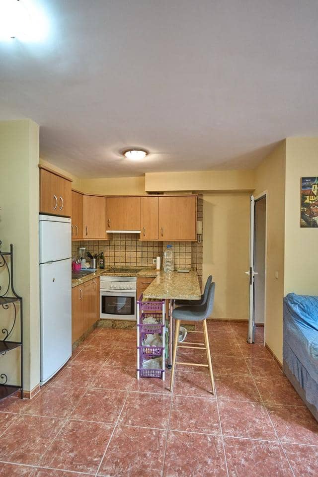 2 soverom Leilighet til salgs i Arona med garasje - € 195 000 (Ref: 9778748)