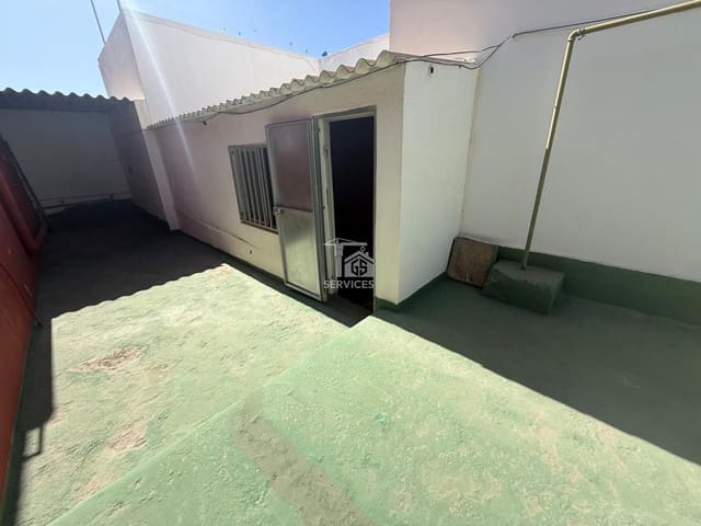 5 soverom Villa til salgs i Arona med garasje - € 249 000 (Ref: 9785061)