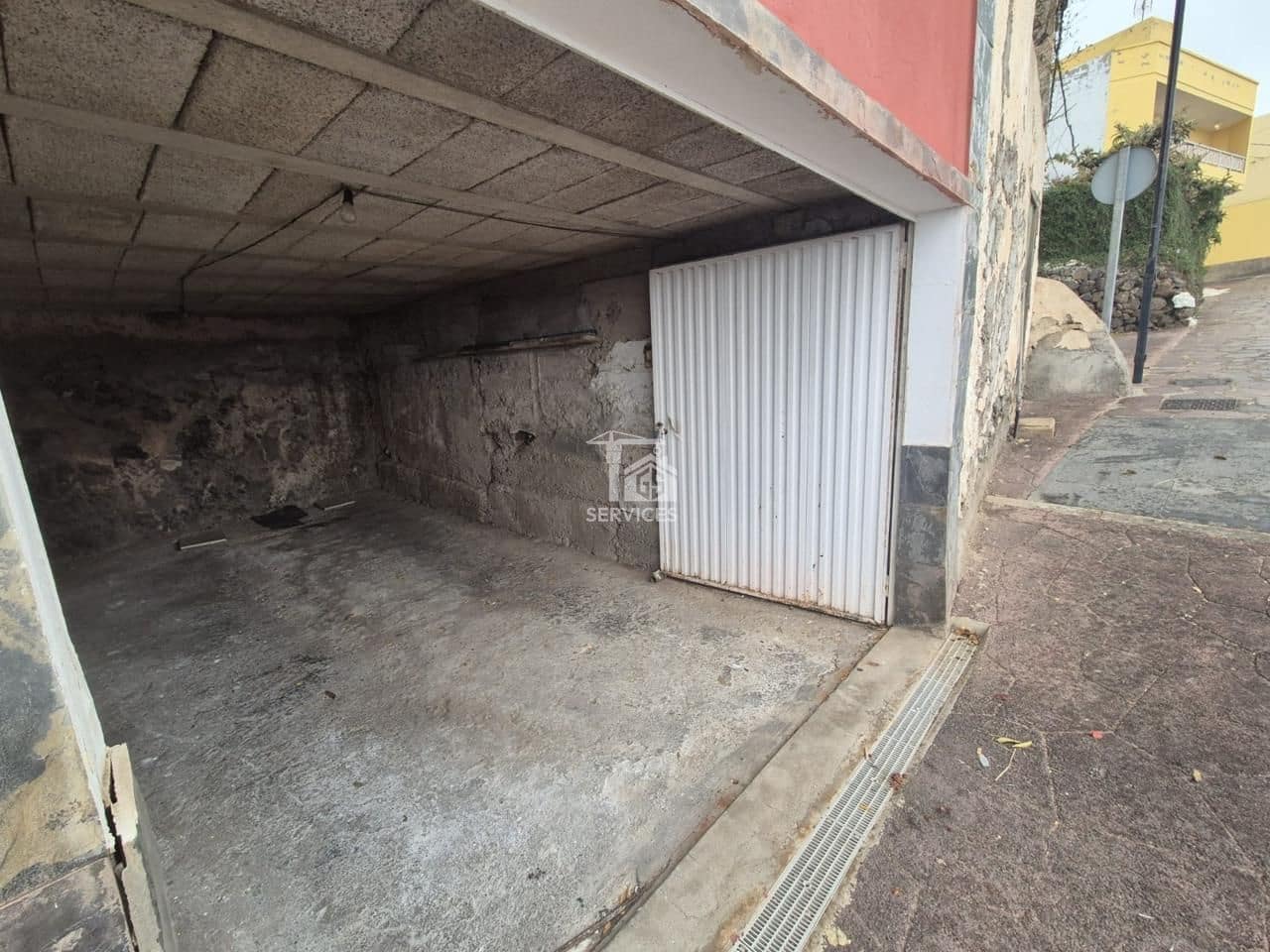 5 soverom Villa til salgs i Arona med garasje - € 249 000 (Ref: 9785061)