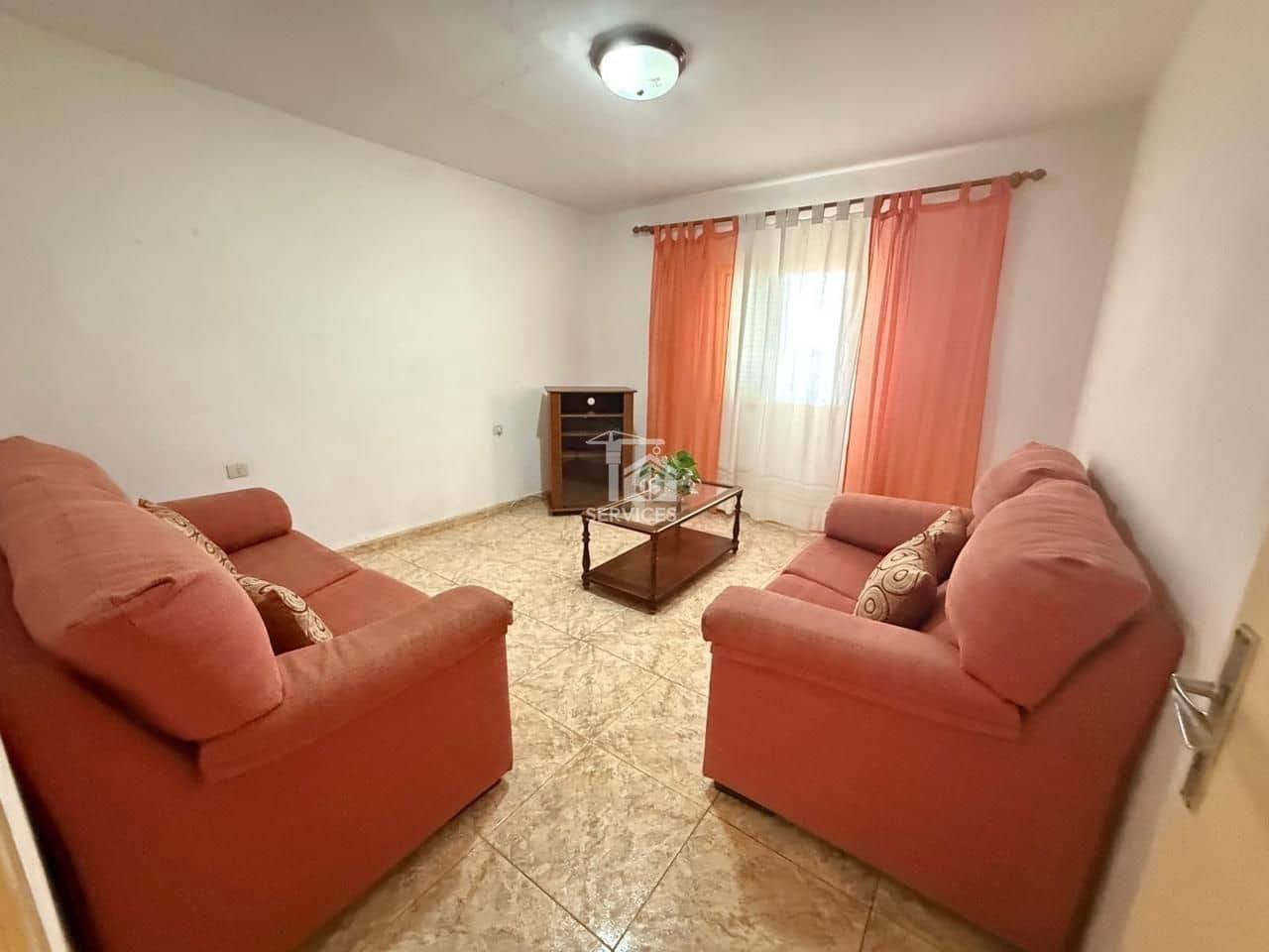 5 soverom Villa til salgs i Arona med garasje - € 249 000 (Ref: 9785061)