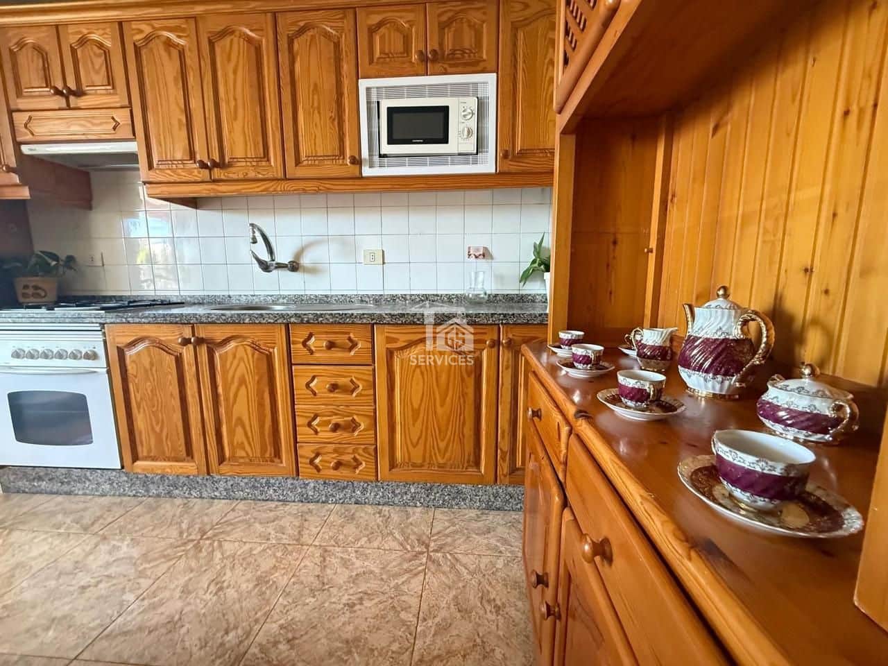 5 soverom Villa til salgs i Arona med garasje - € 249 000 (Ref: 9785061)