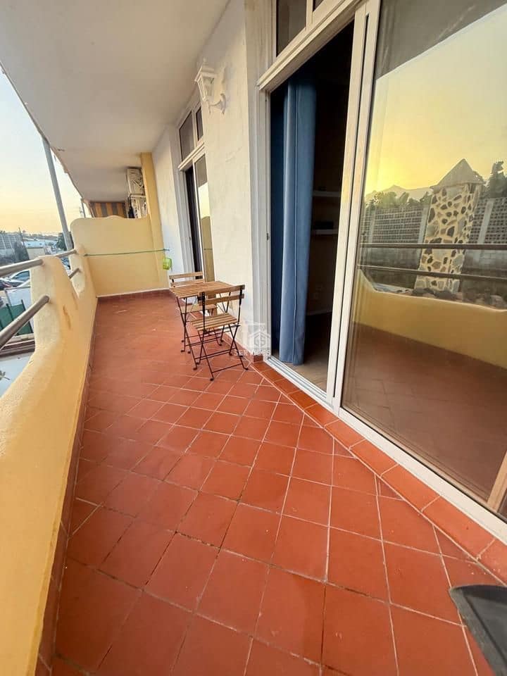 1 sovrum Lägenhet till salu i Adeje med garage - 175 000 € (Ref: 9785062)