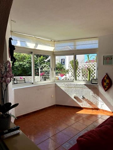 Piso de 2 habitaciones en San Eugenio Alto, Adeje en alquiler con garaje - 2.000 € (Ref: 9789889)