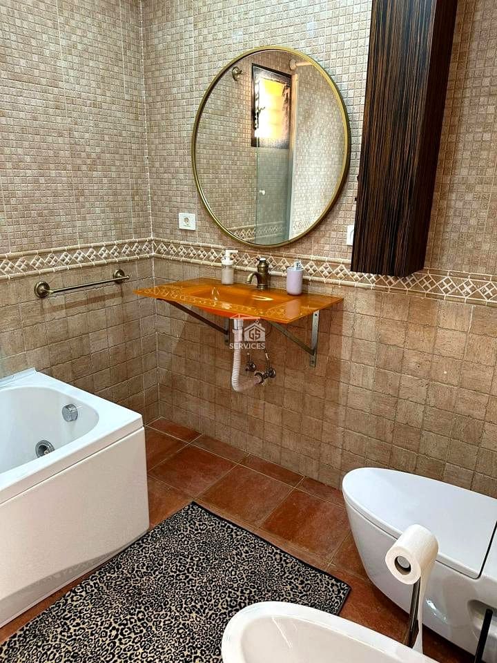 Piso de 2 habitaciones en Costa Adeje en alquiler con garaje - 2.000 € (Ref: 9789889)