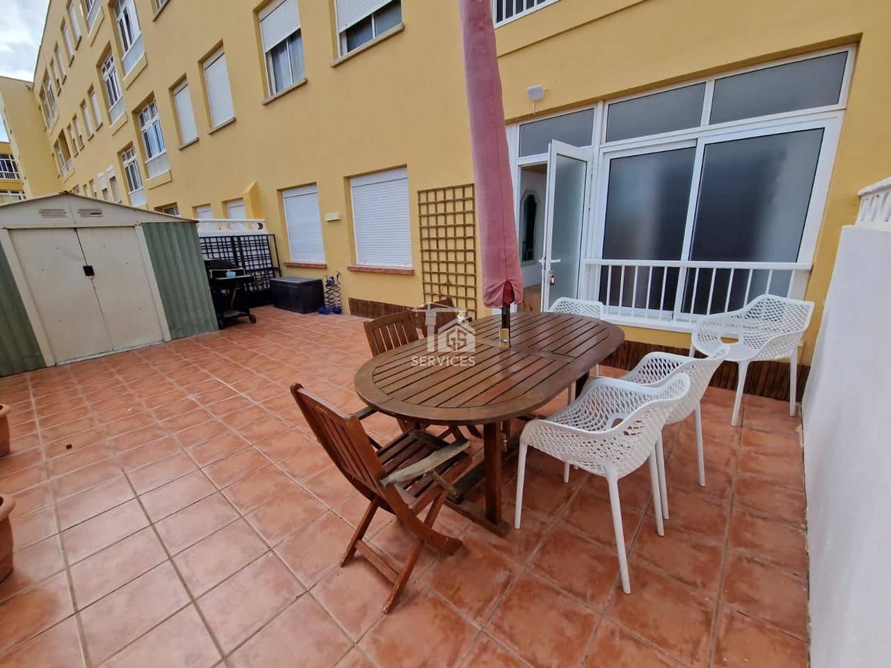 3 slaapkamer Flat te koop in Granadilla de Abona met zwembad garage - € 355.000 (Ref: 9795728)