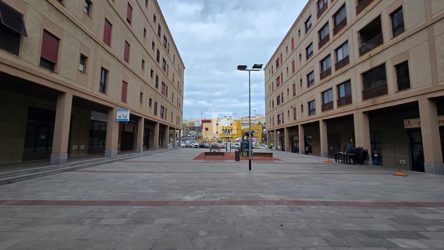 1 chambre Entreprise à vendre à Santa Cruz de Tenerife - 150 000 € (Ref: 9802889)