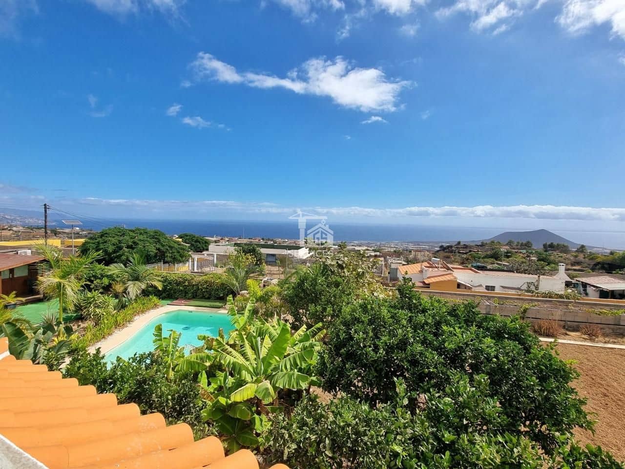 3 sovrum Villa till salu i Arafo med pool garage - 585 000 € (Ref: 9805468)