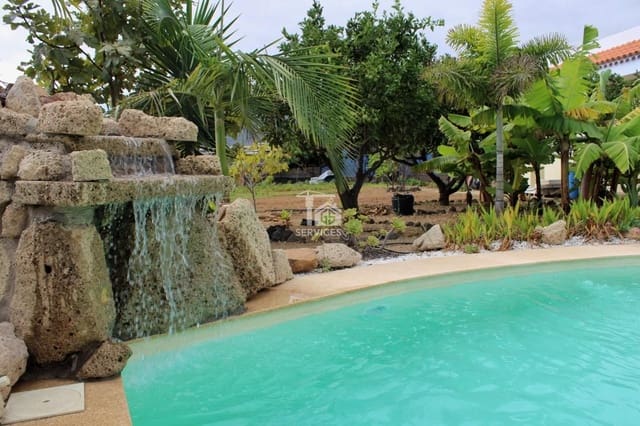 3 sovrum Villa till salu i Arafo med pool garage - 585 000 € (Ref: 9805468)