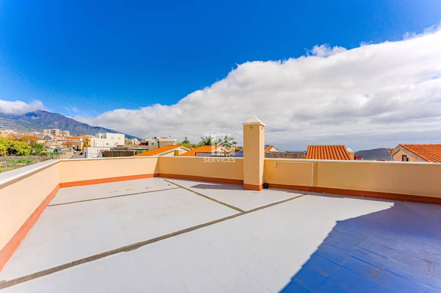 4 soveværelse Villa til salg i Guimar med garage - € 425.000 (Ref: 9805469)