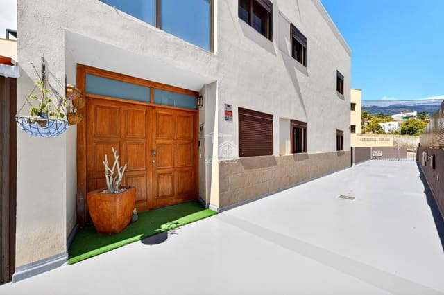 4 soveværelse Villa til salg i Güímar med garage - € 425.000 (Ref: 9805469)