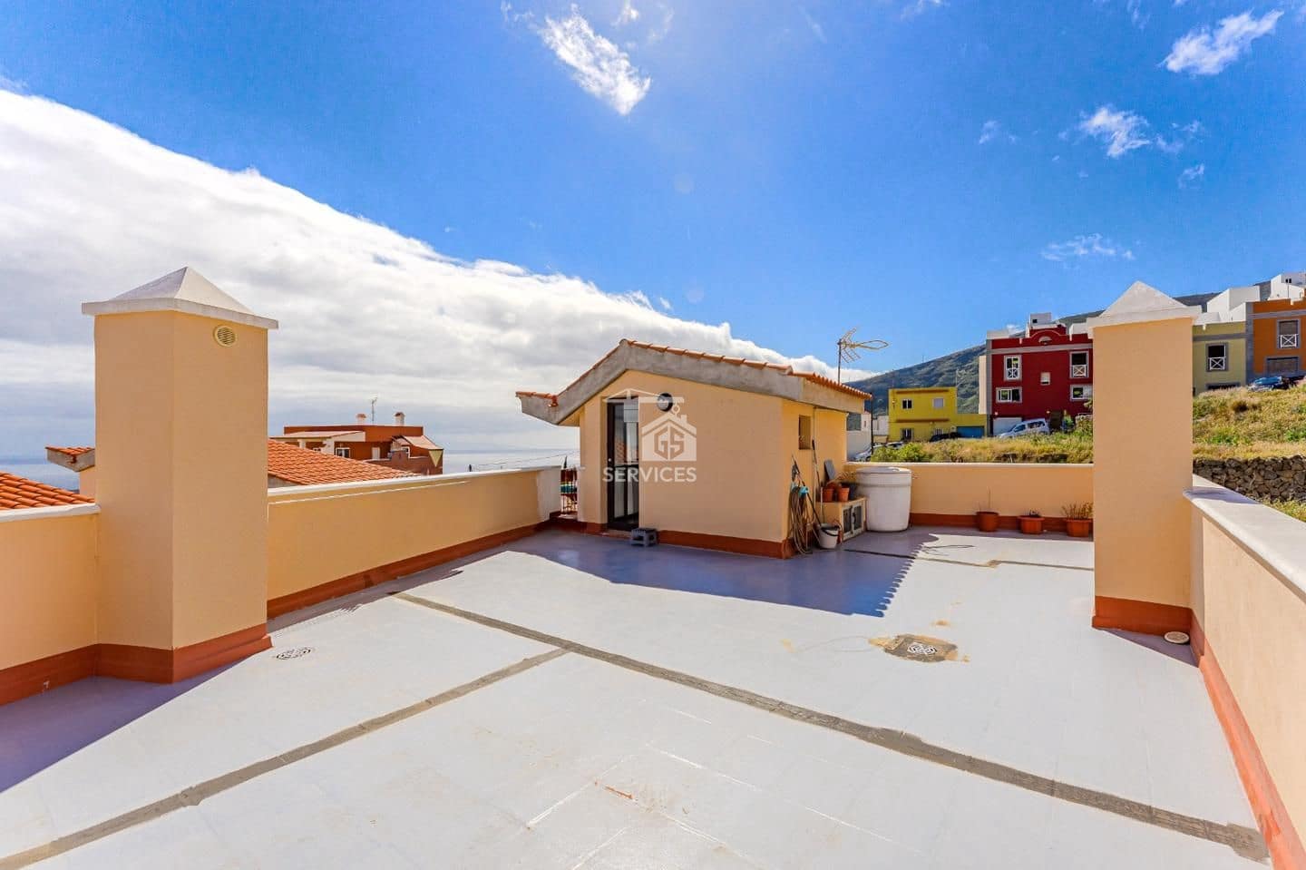 4 soveværelse Villa til salg i Guimar med garage - € 425.000 (Ref: 9805469)