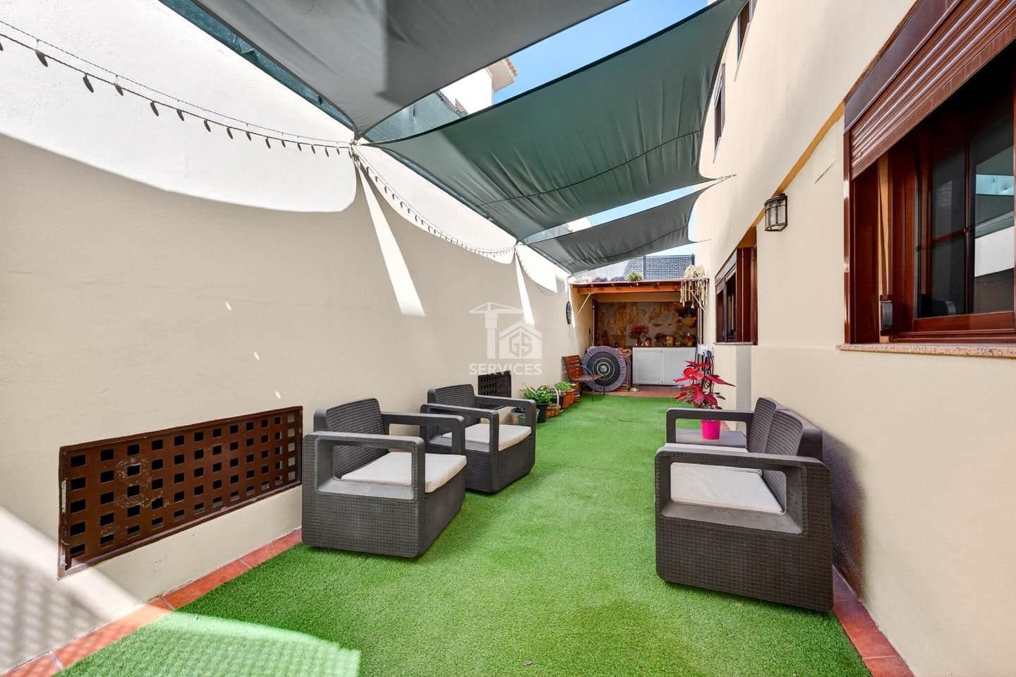 4 soveværelse Villa til salg i Guimar med garage - € 425.000 (Ref: 9805469)