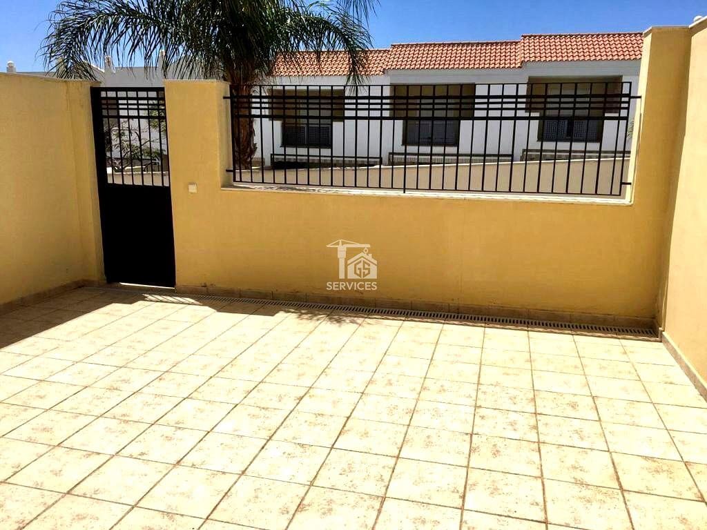 4 Zimmer Villa zu verkaufen in Costa Adeje mit Pool Garage - 549.000 € (Ref: 9805470)