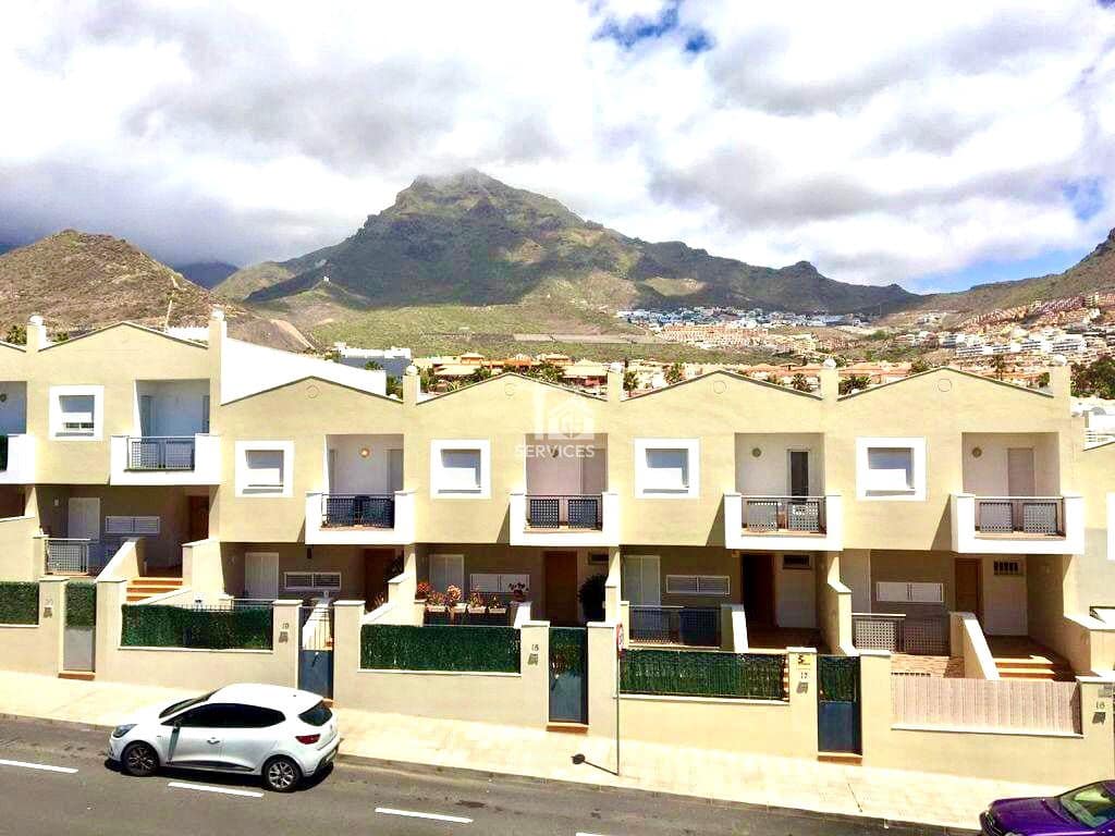 4 Zimmer Villa zu verkaufen in Costa Adeje mit Pool Garage - 549.000 € (Ref: 9805470)