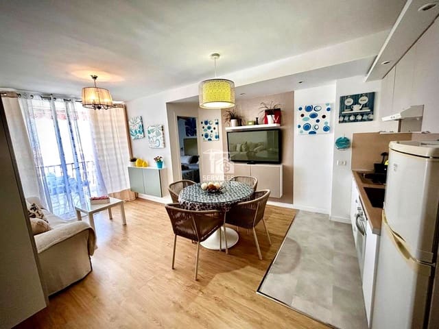 Piso de 2 habitaciones en Los Cristianos, Arona en venta con piscina garaje - 430.000 € (Ref: 9805471)