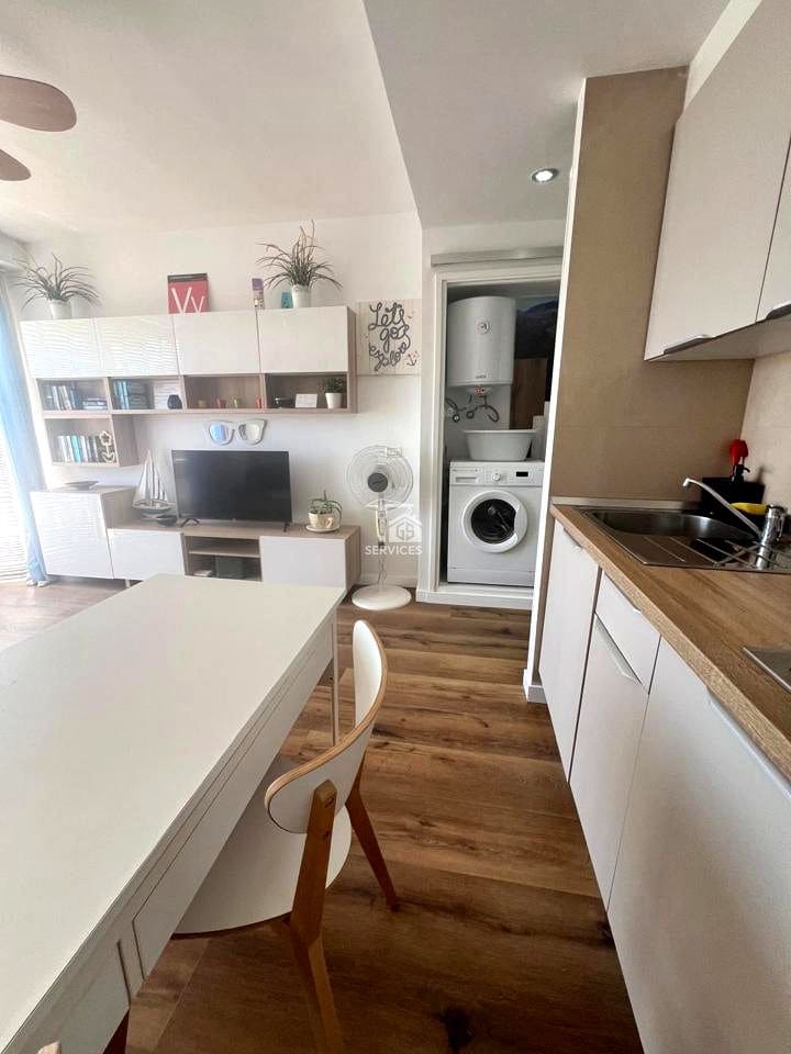 1 bedroom Flat for sale in Arona with pool garage - € 290,000 (Ref: 9805472)