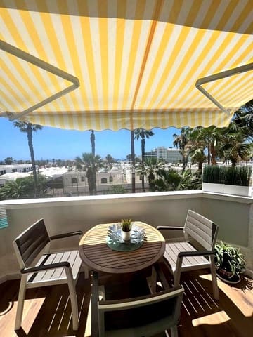 1 bedroom Flat for sale in Playa de las Americas, Arona with pool garage - € 290,000 (Ref: 9805472)