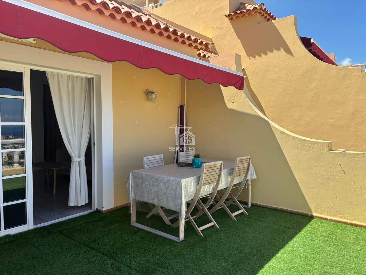 Piso de 1 habitación en Adeje en venta con garaje - 370.000 € (Ref: 9815059)