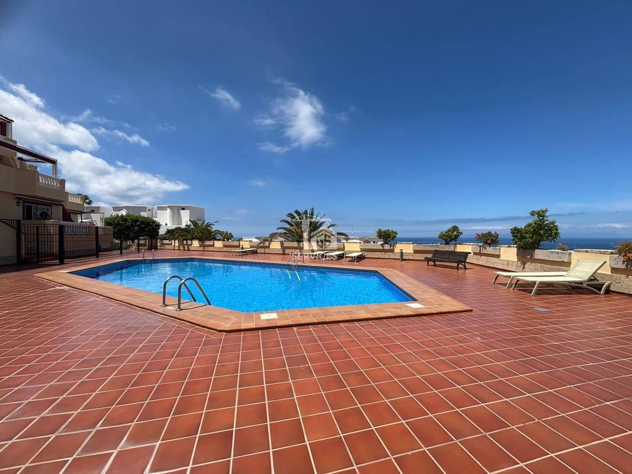 Piso de 1 habitación en Adeje en venta con garaje - 370.000 € (Ref: 9815059)