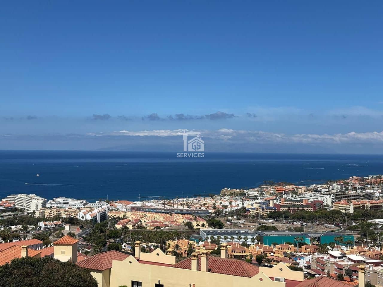 Piso de 1 habitación en Adeje en venta con garaje - 370.000 € (Ref: 9815059)