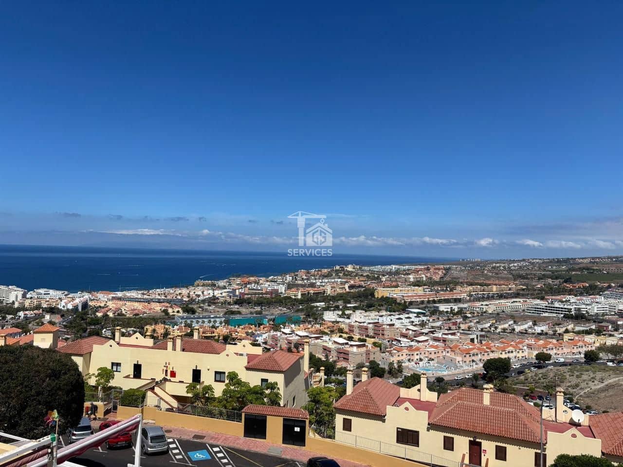 Piso de 1 habitación en Adeje en venta con garaje - 370.000 € (Ref: 9815059)