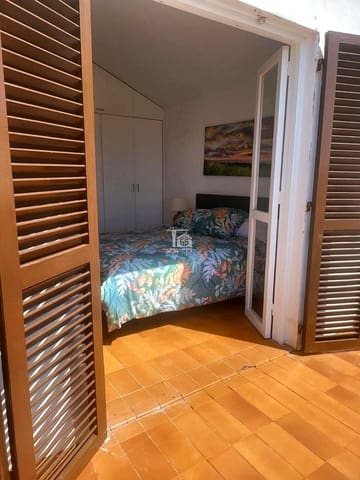 2 slaapkamer Villa te koop in Playa de las Americas, Arona met zwembad garage - € 350.000 (Ref: 9816424)