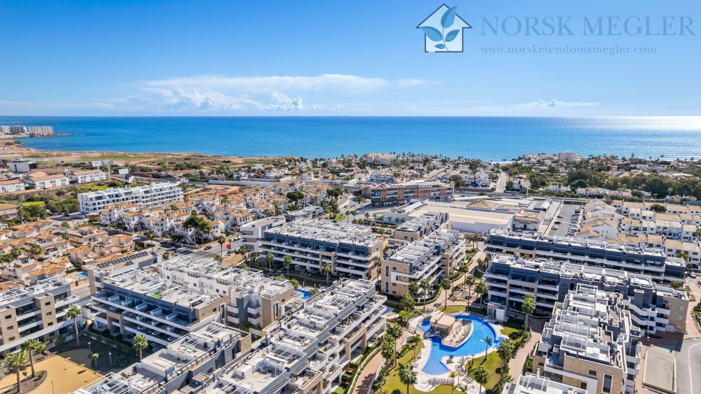 2 soveværelse Penthouse til salg i Playa Flamenca med swimmingpool garage - € 519.000 (Ref: 10004612)