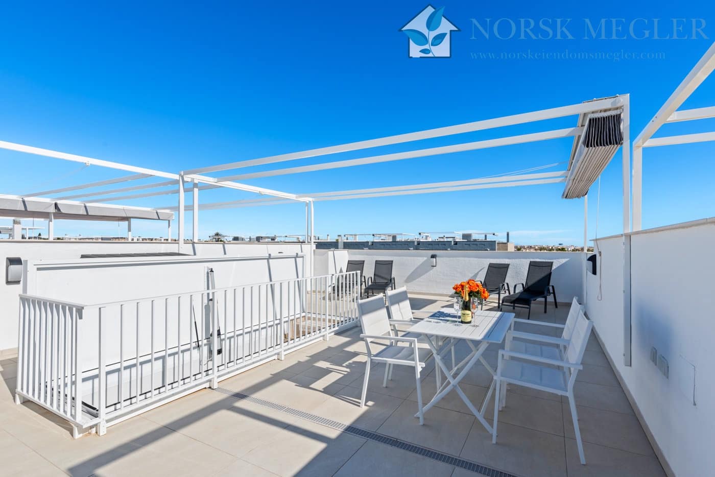 2 soveværelse Penthouse til salg i Playa Flamenca med swimmingpool garage - € 519.000 (Ref: 10004612)